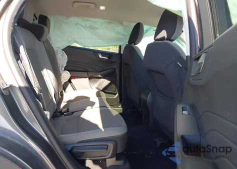 2021 Ford Escape Se z USA, uszkodzony, nr VIN 1FMCU0G67MUA47872